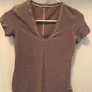 Women’s Lululemon Shirt